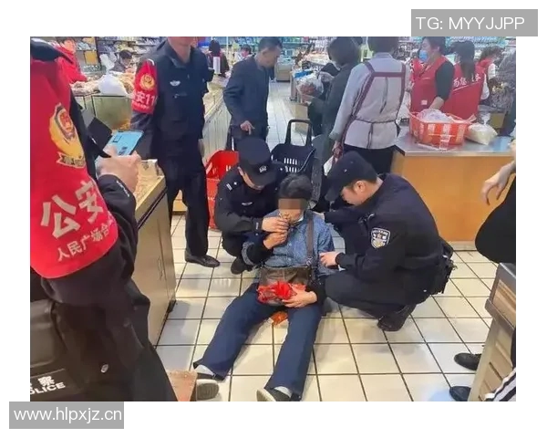 球员比赛中晕倒送医，所幸无生命危险