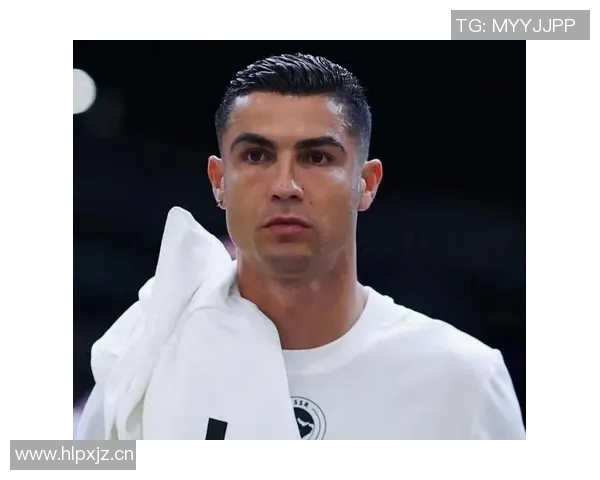 C罗成长传奇从平凡少年到世界巨星的奋斗与荣耀之路